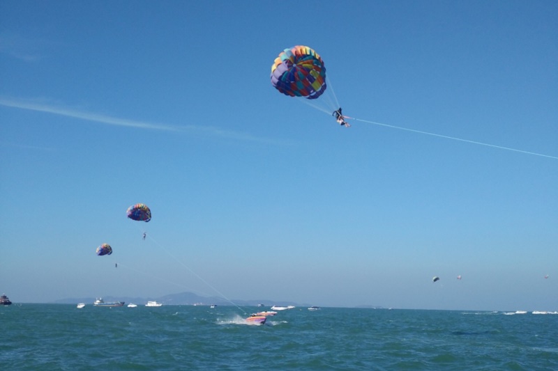 Arize Hotel Sriracha :Parasailing & Paragliding